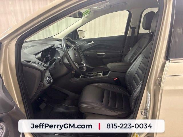 Used 2017 Ford Escape Titanium FWD image 13