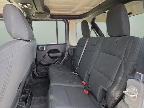 Used 2022 Jeep Wrangler Unlimited Sport image 10