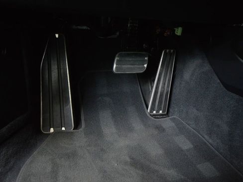 Used 2021 Porsche 911 Carrera image 28