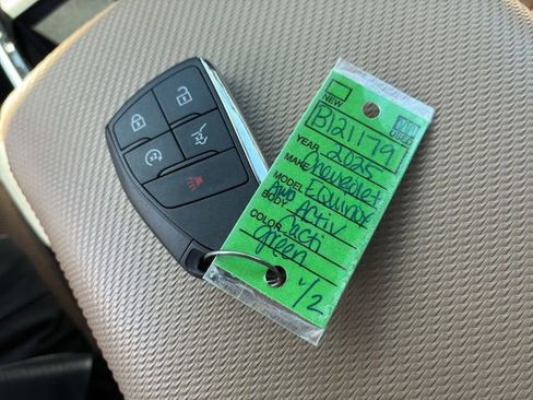 Used 2025 Chevrolet Equinox ACTIV w/ Safety and Technology Package image 21