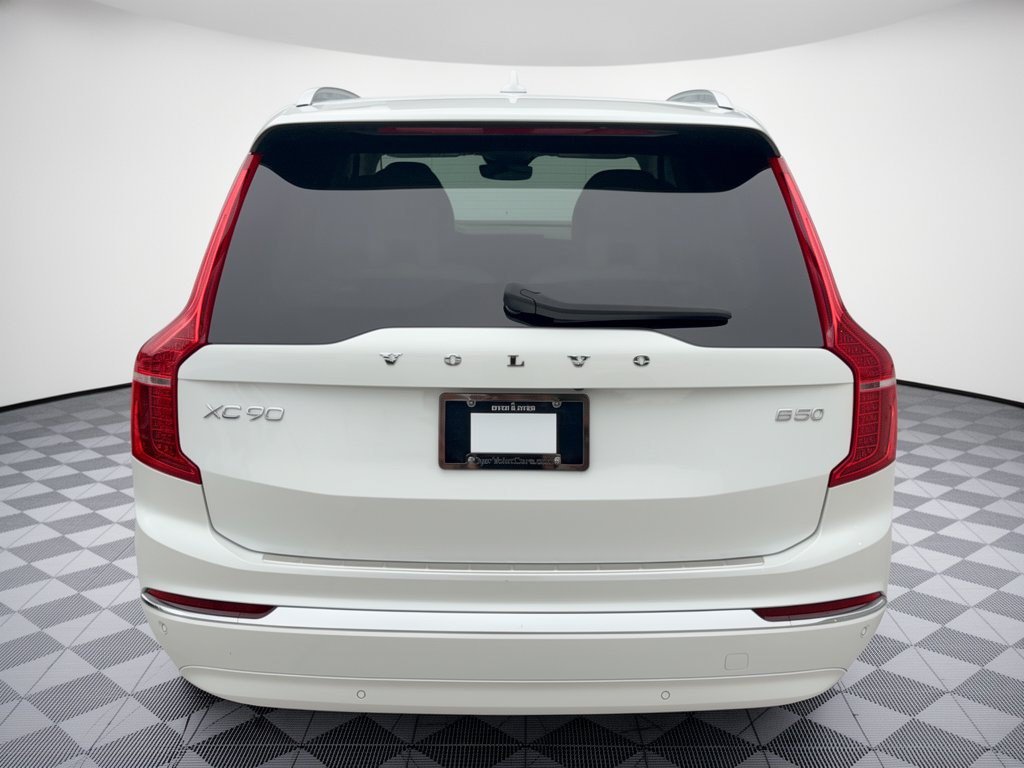 Certified 2025 Volvo XC90 B5 Core w/ Protection Package Premier AWD/4WD image 11