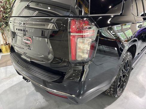 Used 2022 Chevrolet Tahoe Z71 w/ Luxury Package AWD/4WD image 35