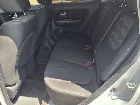 Used 2013 Kia Soul + FWD image 8