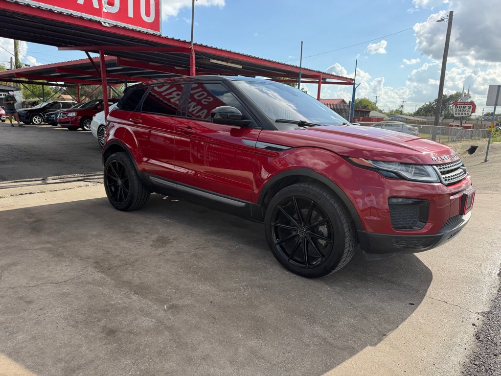 Used 2018 Land Rover Range Rover Evoque SE AWD/4WD image 11