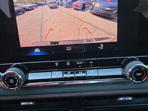 Certified 2023 Chevrolet Colorado Z71 w/ Advanced Trailering Package AWD/4WD image 14