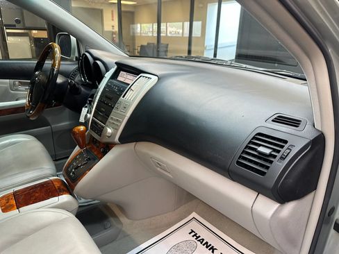 Used 2005 Lexus RX 330 AWD image 33