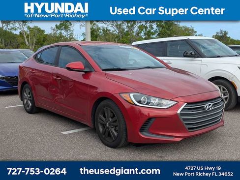 Used 2017 Hyundai Elantra SE image 4