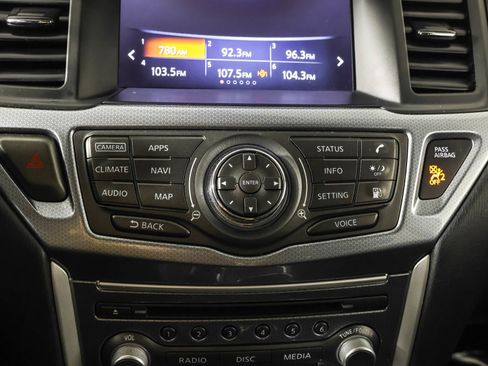 Used 2019 Nissan Pathfinder SL image 32