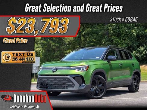 Used 2025 Volkswagen Taos SE FWD image 1