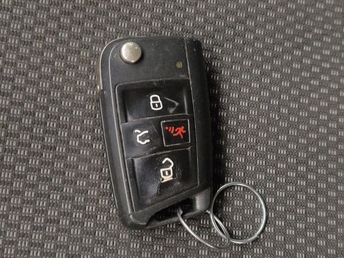 Used 2019 Volkswagen Jetta S w/ Driver Assistance Package FWD image 32