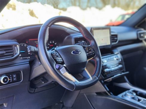 Certified 2022 Ford Explorer ST-Line w/ Class IV Trailer Tow Package image 21