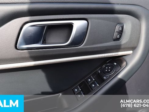 Used 2025 Ford Explorer ST-Line AWD/4WD image 15