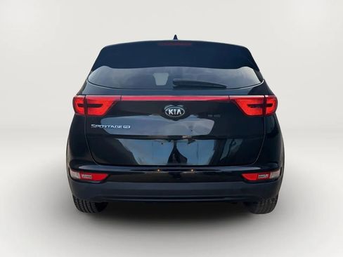 Used 2019 Kia Sportage LX image 4