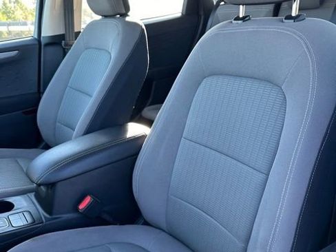 Used 2020 Ford Escape S image 38