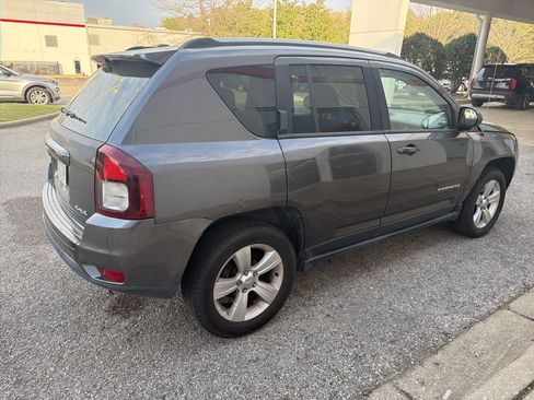 Used 2016 Jeep Compass Sport w/ Power Value Group AWD/4WD image 3