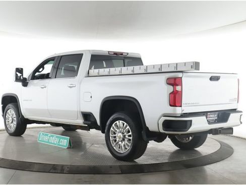 Used 2022 Chevrolet Silverado 2500 High Country w/ Z71 Off-Road Package AWD/4WD image 8
