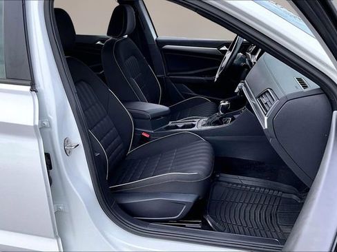 Used 2024 Volkswagen Jetta Sport image 26