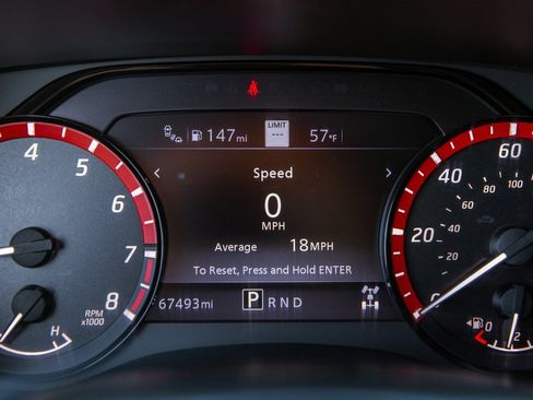 Used 2022 Nissan Frontier PRO-4X image 19