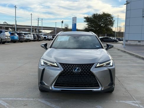 Used 2021 Lexus UX 200 w/ Premium Package image 9