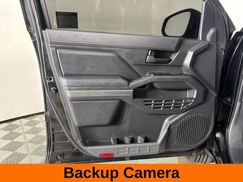 Used 2024 Toyota Tacoma SR5 AWD/4WD image 10
