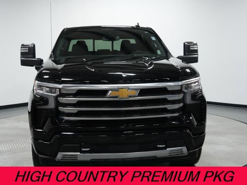 Used 2024 Chevrolet Silverado 1500 High Country w/ High Country Premium Package image 2