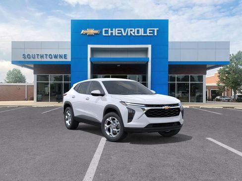 New 2026 Chevrolet Trax LS w/ LS Convenience Package image 25
