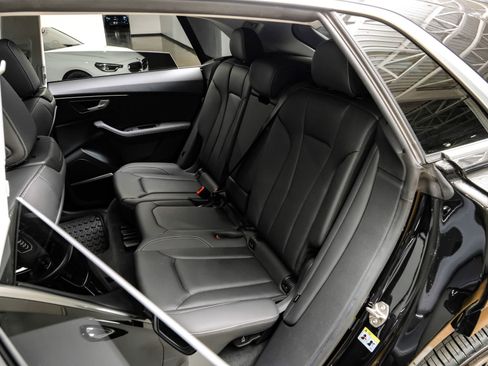 Used 2023 Audi Q8 Premium Plus w/ Premium Plus Package image 42