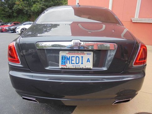 Used 2011 Rolls-Royce Ghost RWD image 55