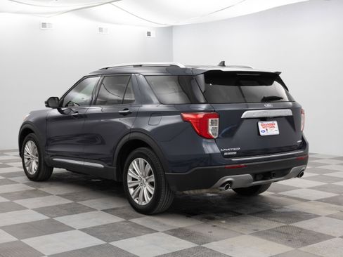 Used 2023 Ford Explorer Limited w/ Equipment Group 301A image 9