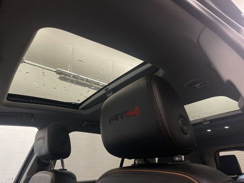 Used 2022 GMC Acadia AT4 image 13