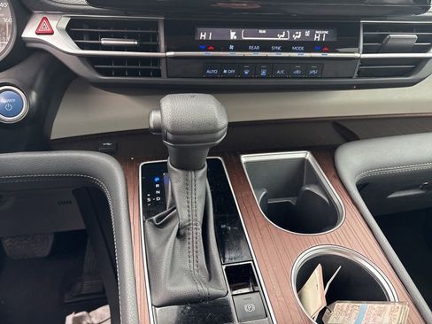 Used 2024 Toyota Sienna LE image 16