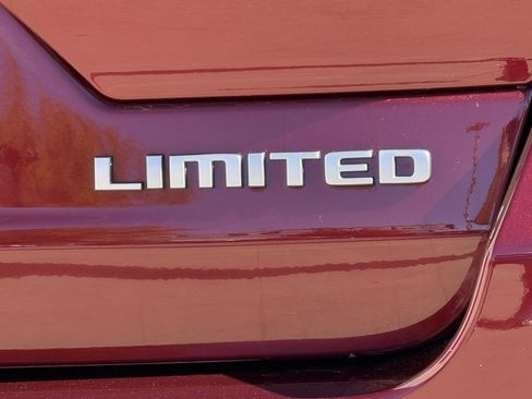 New 2025 Jeep Grand Cherokee Limited image 9