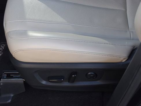 Certified 2025 INFINITI QX60 Luxe image 36