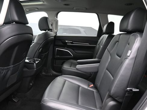Used 2024 Kia Telluride S w/ S Sunroof Package AWD/4WD image 23