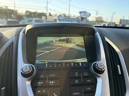 Used 2017 GMC Terrain SLE w/ Convenience Package FWD image 9