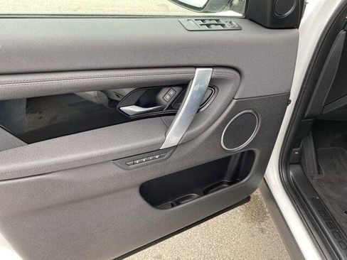 Used 2021 Land Rover Discovery Sport SE image 7