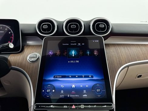 Used 2024 Mercedes-Benz C 300 Sedan image 20