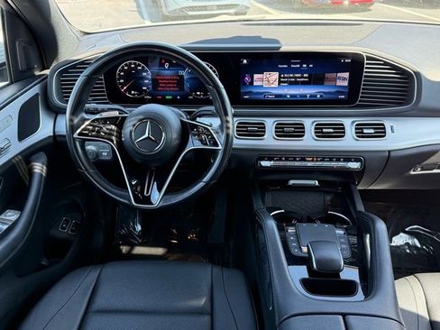 Used 2024 Mercedes-Benz GLE 450e 4MATIC image 11