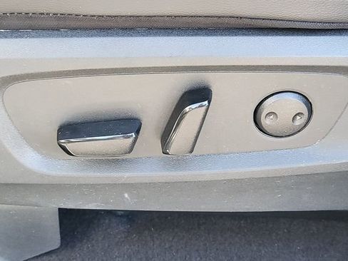 Used 2025 Nissan Pathfinder SL image 20