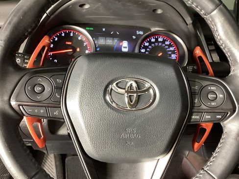 Used 2022 Toyota Camry XSE image 19