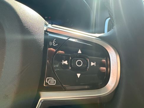 Used 2025 Volvo XC90 B5 Core w/ Protection Package Premier AWD/4WD image 13