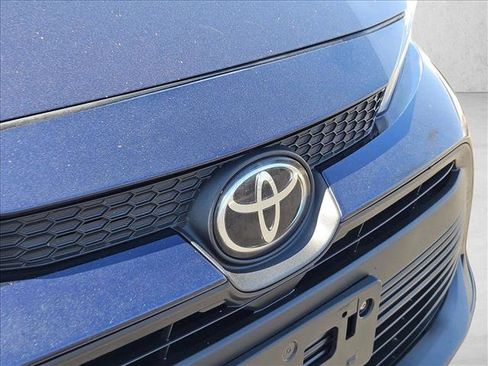 Used 2024 Toyota Corolla LE FWD image 30