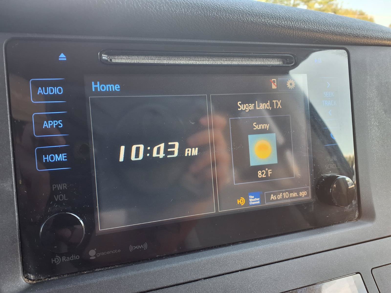 Used 2016 Toyota Sienna LE FWD image 6