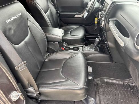 Used 2014 Jeep Wrangler Unlimited Rubicon AWD/4WD image 20