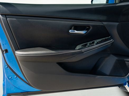 Used 2023 Nissan Sentra SV image 38