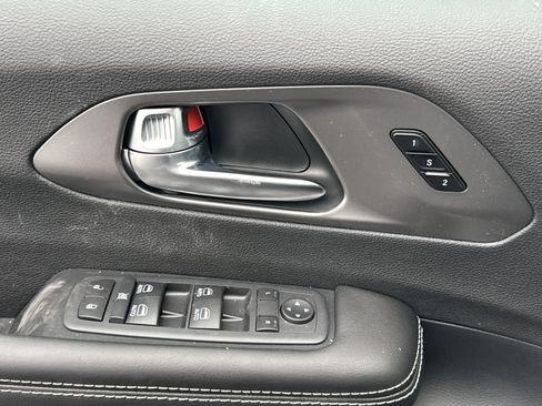 New 2026 Chrysler Pacifica Select image 12