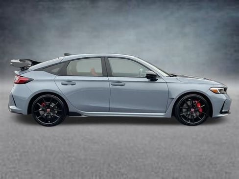 Used 2025 Honda Civic Type R image 4