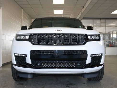 Certified 2024 Jeep Grand Cherokee L Summit AWD/4WD image 4