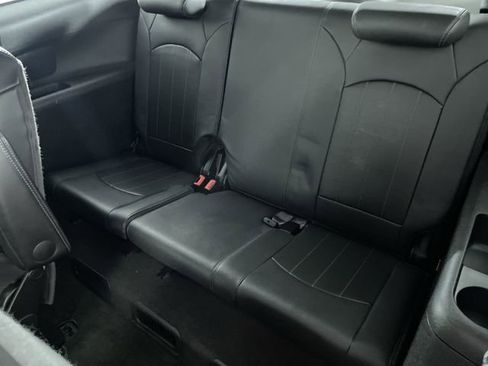 Used 2014 Buick Enclave Premium image 33