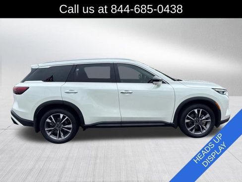 Used 2024 INFINITI QX60 Luxe w/ Vision Package FWD image 4